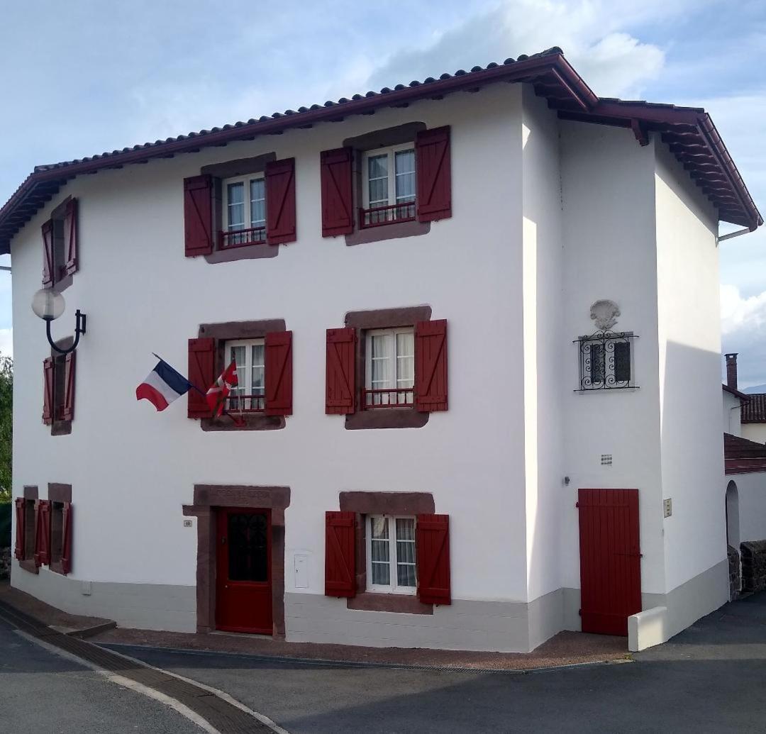 彼得根贝利亚住宿加早餐旅馆 Ispoure 外观 照片